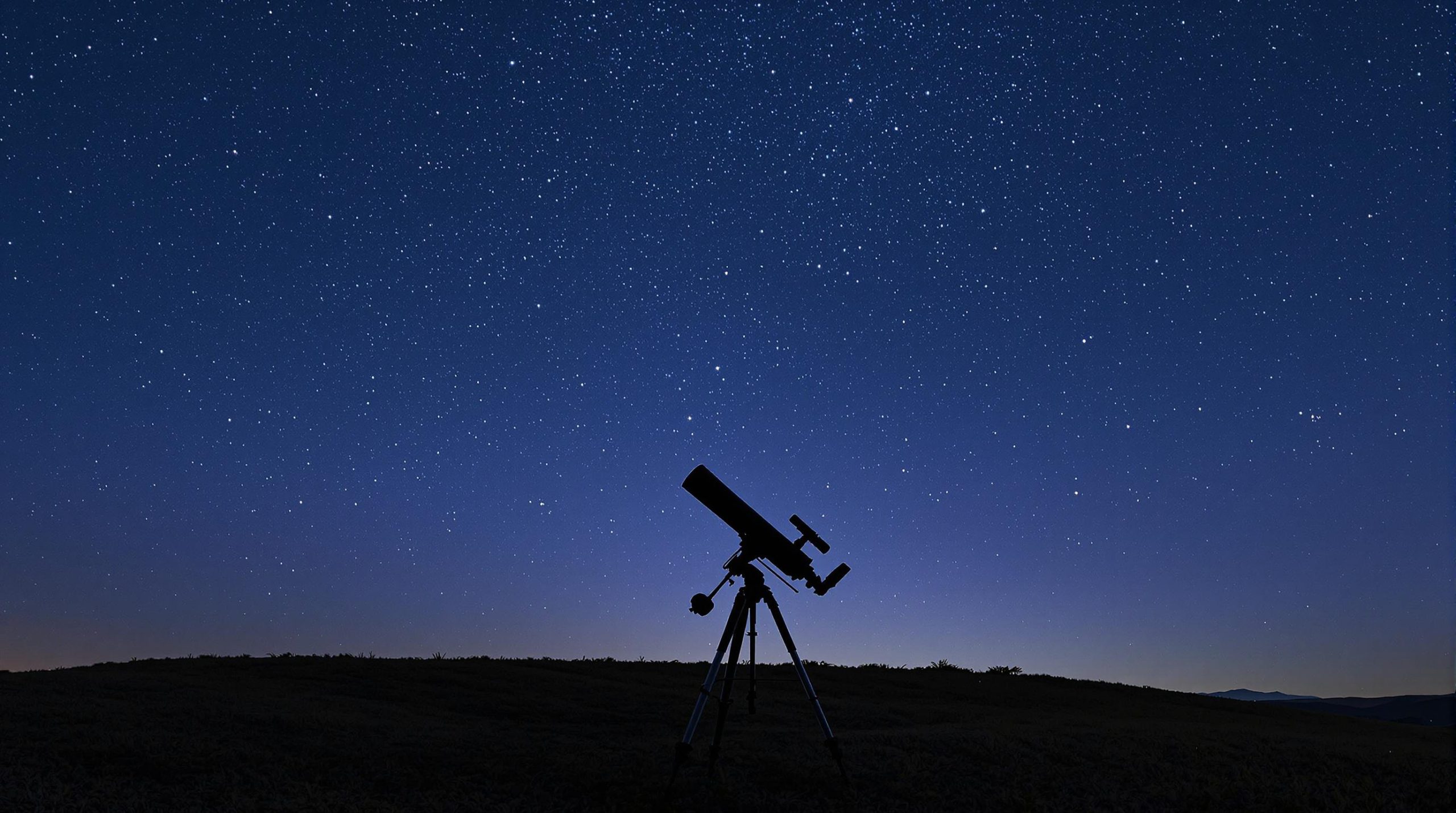 Télescope Meade LX sous un ciel étoilé